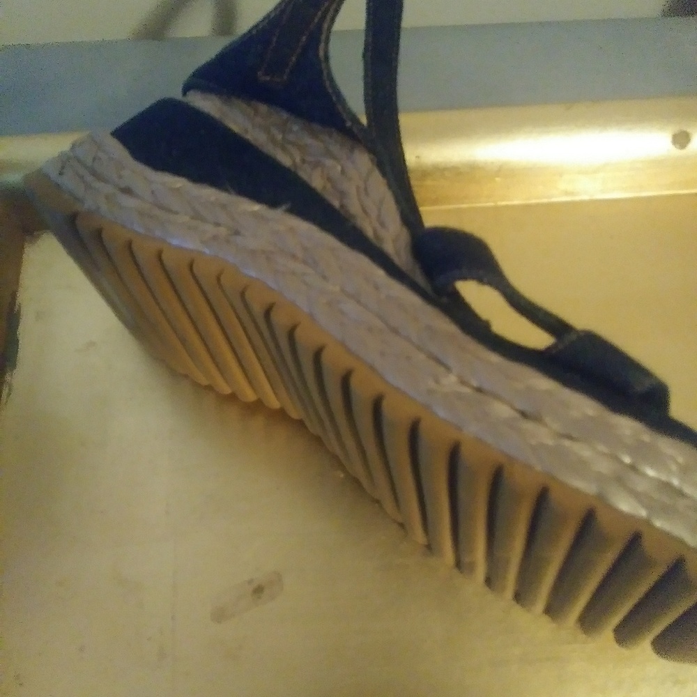 Wedges - Picture 3 of 3